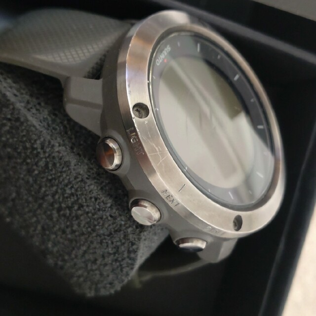 SUUNTO(スント)のSUUNTO TRAVERSE スント トラバース グラファイト メンズの時計(腕時計(デジタル))の商品写真