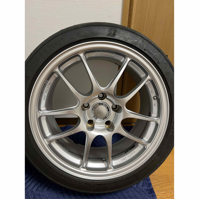 ENKEI PF01 17インチ 8.5J PCD114.3 +40 2本