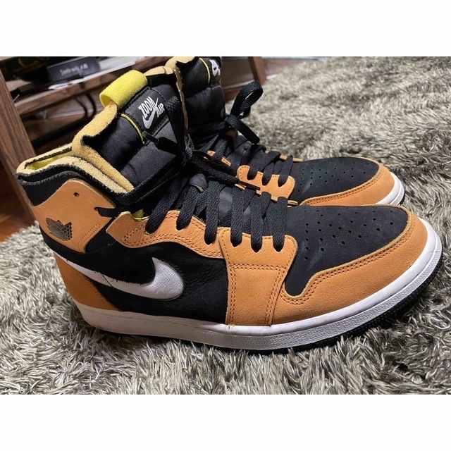 Jordan Brand（NIKE）(ジョーダン)のジョーダン1 aj1 モナークオレンジ　28.5cm  メンズの靴/シューズ(スニーカー)の商品写真