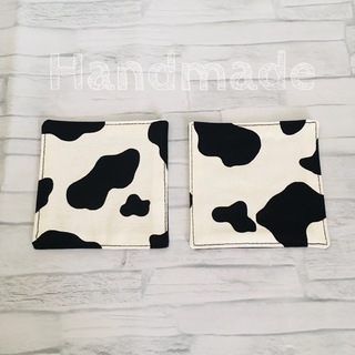 牛柄ホルスタインコースター２枚セット（白×黒）(外出用品)