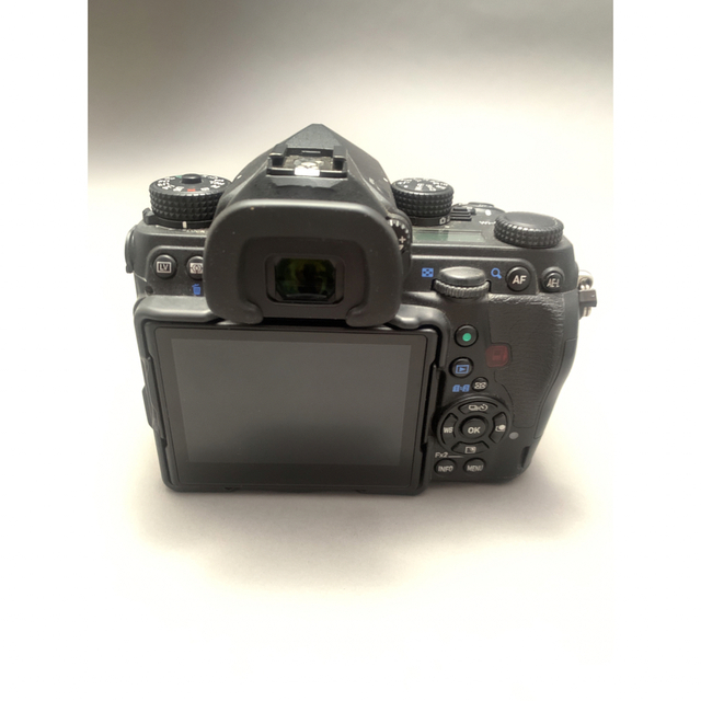 PENTAX(ペンタックス)の【最終値下げ】PENTAX K-1 大三元レンズ2本 フラッシュのセット スマホ/家電/カメラのカメラ(デジタル一眼)の商品写真