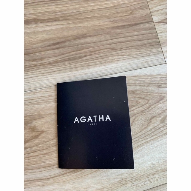 AGATHA(アガタ)のAGATHA  二重巻き　レザーブレスレット　チャーム２個付き レディースのアクセサリー(ブレスレット/バングル)の商品写真