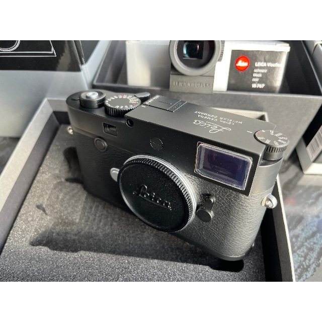 LEICA(ライカ)の【本日中のみ値下げ価格】Leica ライカ M10-D フルセット他 付 スマホ/家電/カメラのカメラ(ミラーレス一眼)の商品写真