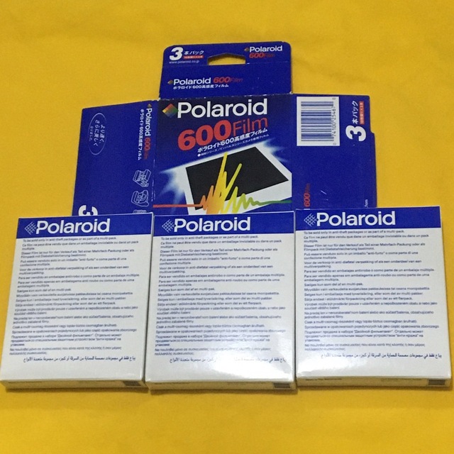 富士フイルム(フジフイルム)のPOLAROID デッドストック 絶番600フィルムカートリッジ ×3個 未開封 エンタメ/ホビーのアート用品(その他)の商品写真