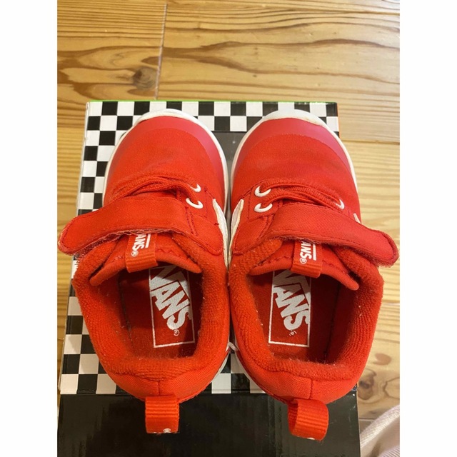 VANS(ヴァンズ)のVans キッズ　スニーカー　赤　13センチ　美品　箱入り キッズ/ベビー/マタニティのベビー靴/シューズ(~14cm)(スニーカー)の商品写真