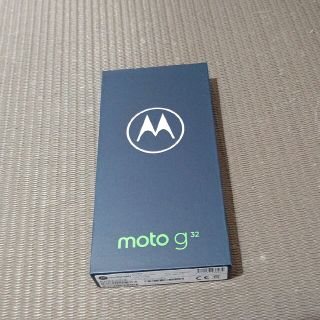 モトローラ(Motorola)のMOTOROLA  moto g32 サテンシルバー 翌日発送します(スマートフォン本体)