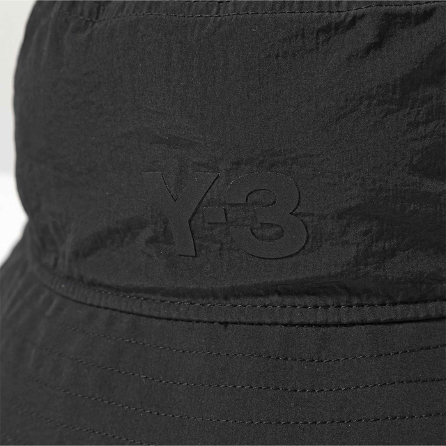 Y-3(ワイスリー)のY-3 ワイスリー バケットハット HD3308 ナイロン ロゴ 帽子 メンズの帽子(ハット)の商品写真