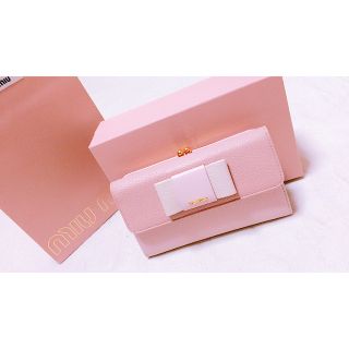 ミュウミュウ(miumiu)のmiumiu財布(財布)