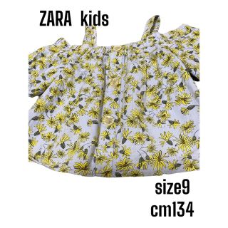 ザラキッズ(ZARA KIDS)のZARA kids夏服花柄カットソー半袖美品◎(Tシャツ/カットソー)