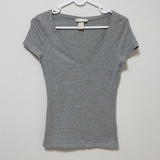 エイチアンドエム(H&M)のH&M 半袖Tシャツ グレー Ｖネック XSサイズ(Tシャツ(半袖/袖なし))