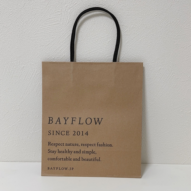 BAYFLOW(ベイフロー)のBAYFLOW ＶネックTシャツ 半袖 Sサイズ レディースのトップス(Tシャツ(半袖/袖なし))の商品写真