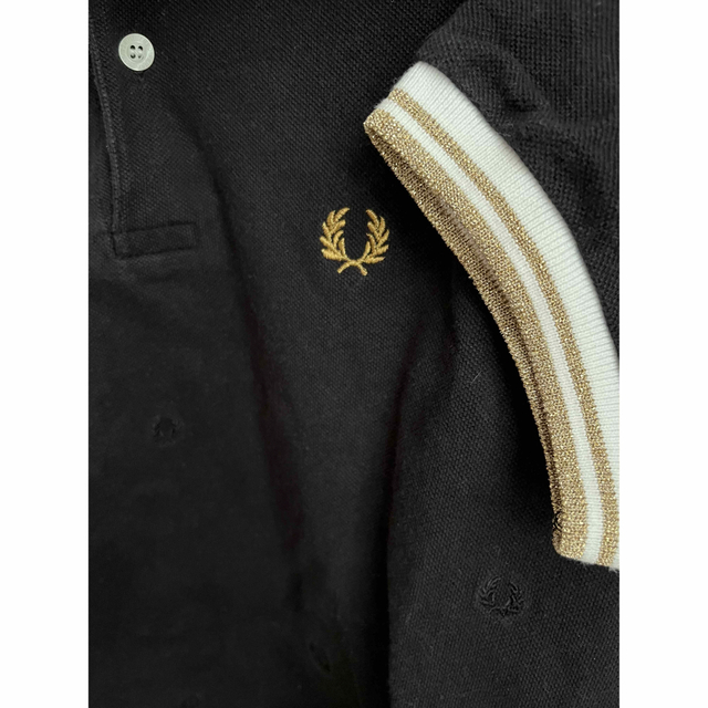 FRED PERRY(フレッドペリー)の☆フレッドペリー☆ 半袖ポロシャツ　ブラック　S メンズのトップス(ポロシャツ)の商品写真