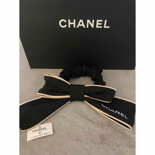 大人気☆ シャネル CHANEL ☆ カメリア リボン ヘアバンド モノトーン