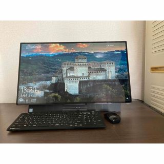 PC本体NEC一体型デスクトップPC　ベゼルレス