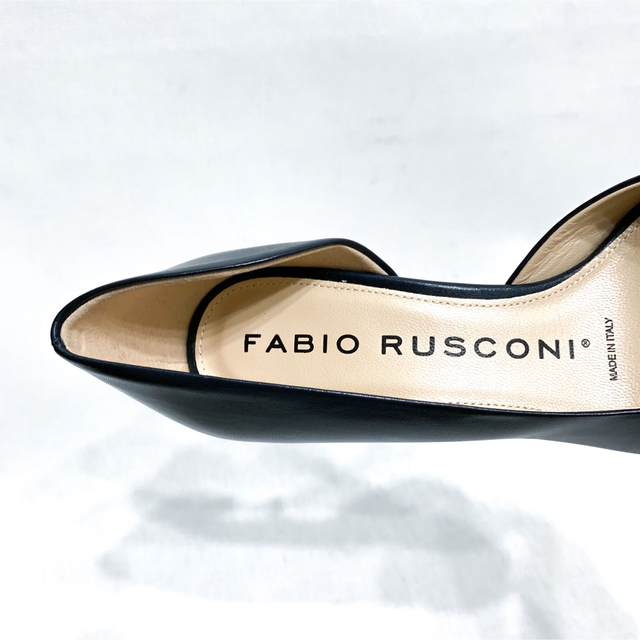 FABIO RUSCONI(ファビオルスコーニ)の■新品 定3.2万 ファビオルスコーニ パンプス 37.5 24 未使用品 紺 レディースの靴/シューズ(ハイヒール/パンプス)の商品写真