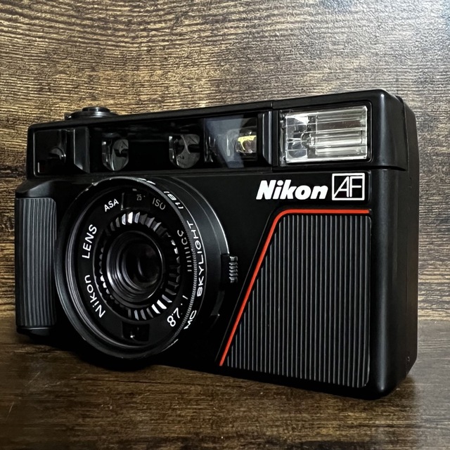 フィルムカメラ　NIKON L35AF 完動品