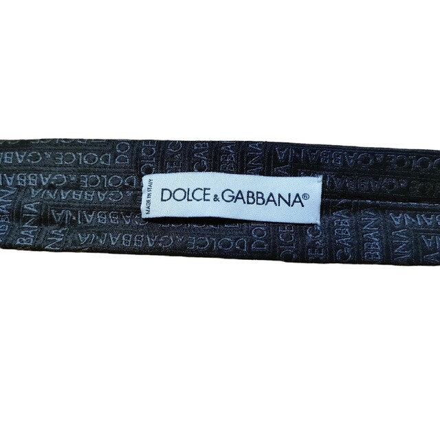 DOLCE&GABBANA(ドルチェアンドガッバーナ)の★DOLCE & GABBANA★　ブラック系　ブランド柄　イタリア製 メンズのファッション小物(ネクタイ)の商品写真