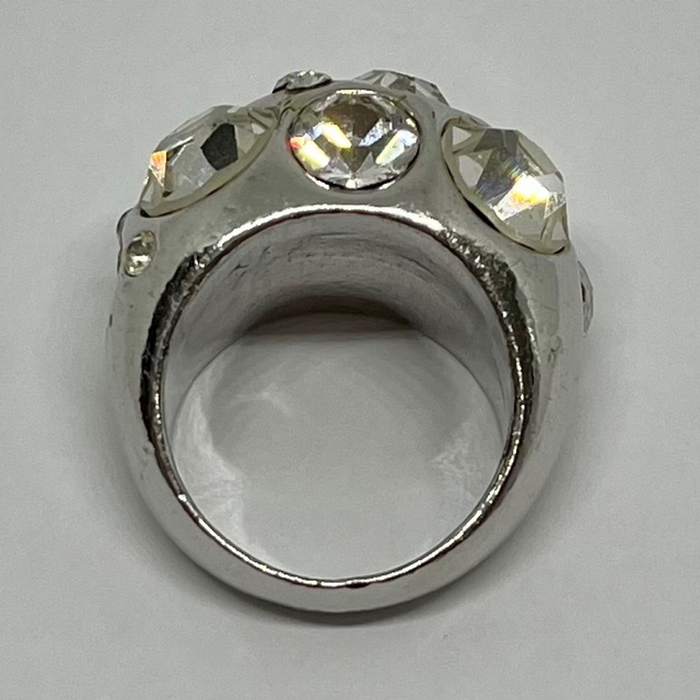 (98)キラキラビジューリング　シルバー　ヴィンテージ レディースのアクセサリー(リング(指輪))の商品写真