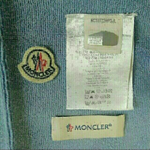 新版 MONCLERモンクレール 即完売モデル 胸のワッペン取り外し可能