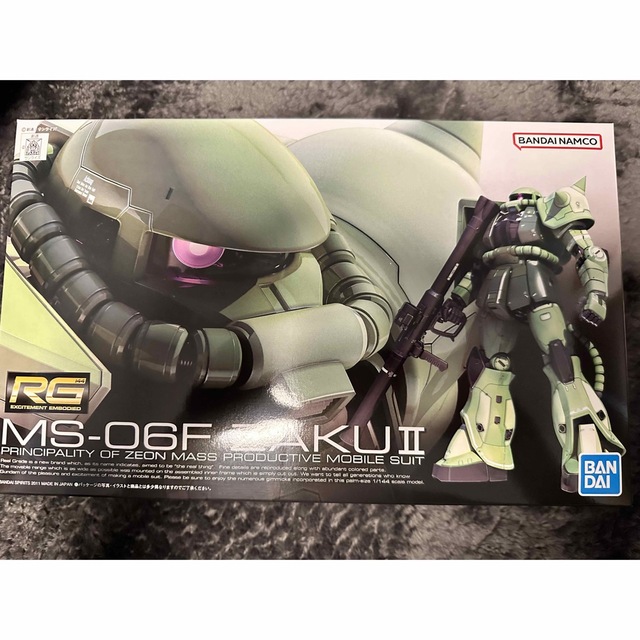 BANDAI(バンダイ)のRG ZAKU2× RG RX-78-2 GUNDAMセット エンタメ/ホビーのおもちゃ/ぬいぐるみ(模型/プラモデル)の商品写真