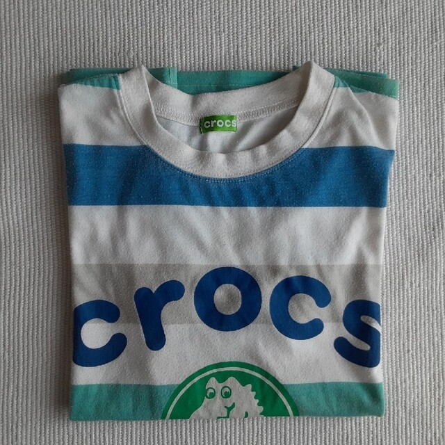 crocs(クロックス)のcrocs 半袖Tシャツ ボーダー 160cm キッズ/ベビー/マタニティのキッズ服男の子用(90cm~)(Tシャツ/カットソー)の商品写真