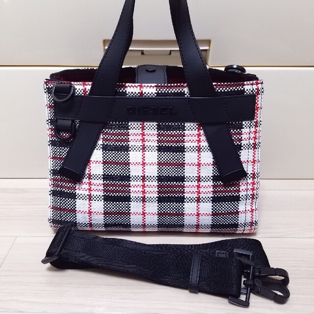 超美品 DIESEL 2way バッグハンドバッグ ショルダーバッグ チェック 超美品 DIESEL 2way バッグハンドバッグ ショルダーバッグ チェック