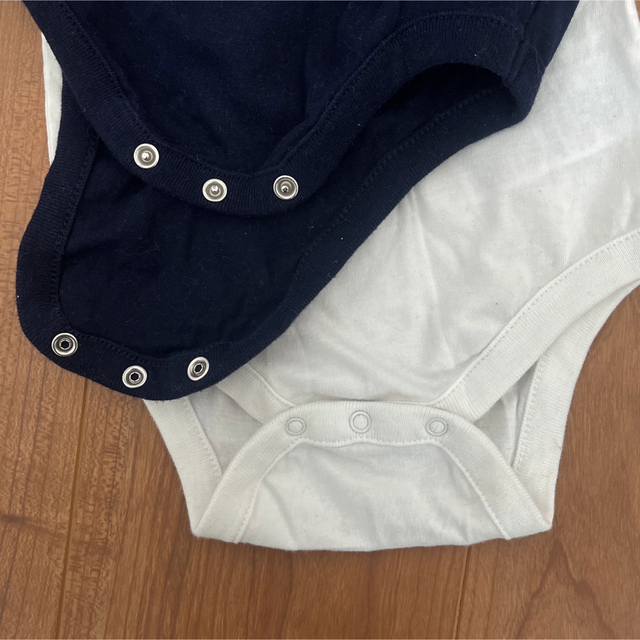 babyGAP(ベビーギャップ)のGAP 綿100%ロンパース 2着セット ホワイト&ネイビー 60 / 3-6M キッズ/ベビー/マタニティのベビー服(~85cm)(ロンパース)の商品写真