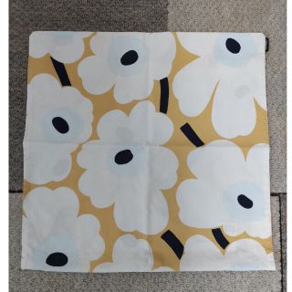 マリメッコ(marimekko)のMarimekko　春に♡クッションカバー(クッションカバー)