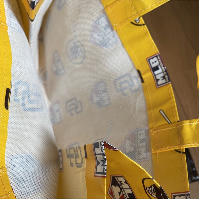 MLB(メジャーリーグベースボール)の新品未使用　MLBエコバッグ２枚セット レディースのバッグ(エコバッグ)の商品写真