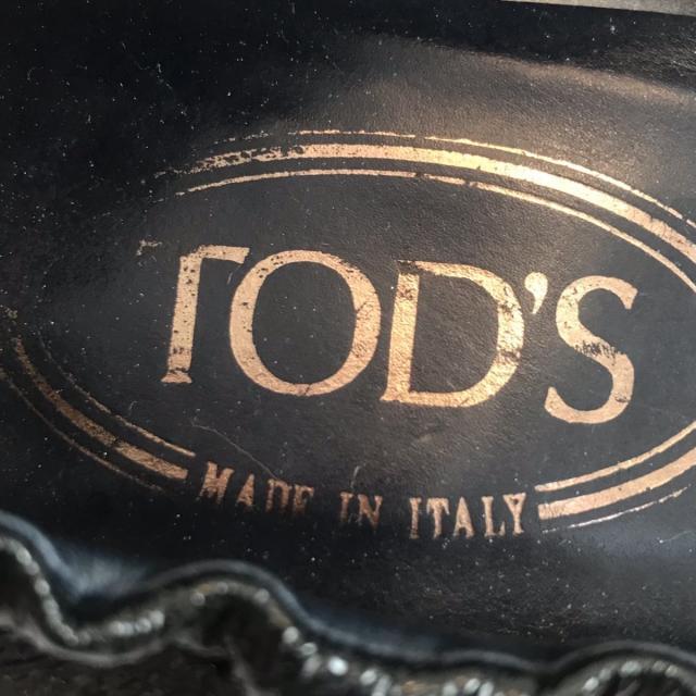 TOD'S(トッズ)のトッズ パンプス 37 1/2 レディース - 黒 レディースの靴/シューズ(ハイヒール/パンプス)の商品写真