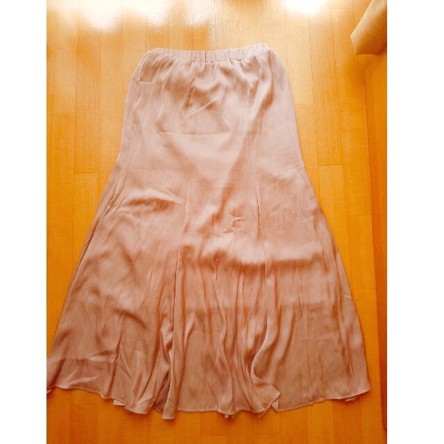 FRAY I.D(フレイアイディー)のFRAY I.D サテンフレアスカート ピンク レディースのスカート(ロングスカート)の商品写真