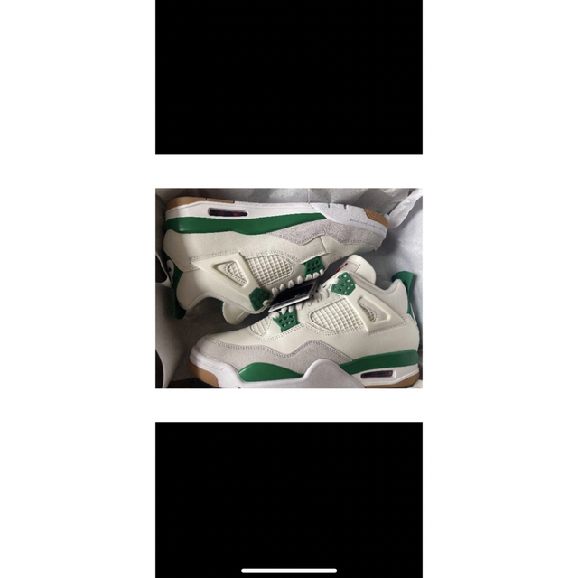 NIKE SB×AIR JORDAN 4 RETRO SP PINE GREEN NIKE SB×AIR JORDAN 4 RETRO SP PINE GREEN