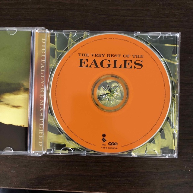 【EAGLES】　THE VERY BEST OF THE EAGLES エンタメ/ホビーのCD(ポップス/ロック(洋楽))の商品写真