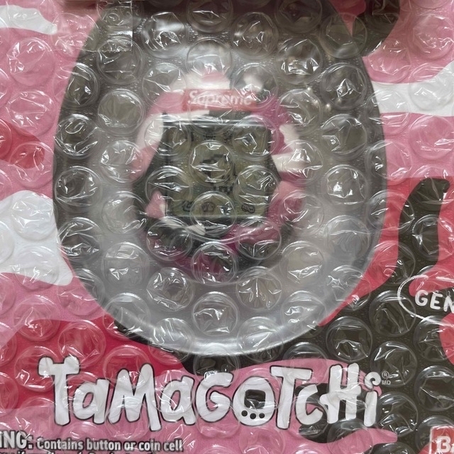 Supreme - supreme tamagotchi たまごっち ピンクの通販 by cazpon's ...