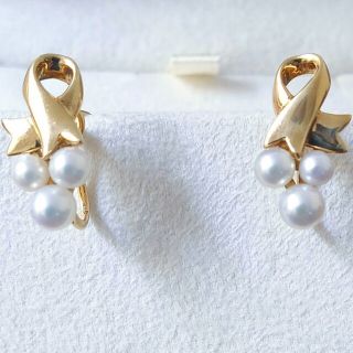 ミキモト(MIKIMOTO)のミキモト ベビーパール あこや真珠 リボン イヤリング K18YG 5.2g(イヤリング)