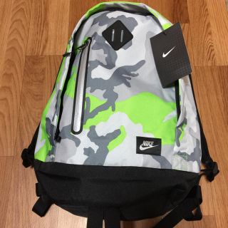 ナイキ(NIKE)の送料無料！新品 ナイキ デイパック リュック(バッグパック/リュック)