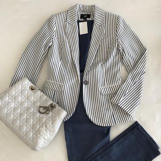 エイチアンドエム(H&M)の新品タグ付き ☆ストライプジャケット☆ 36(テーラードジャケット)