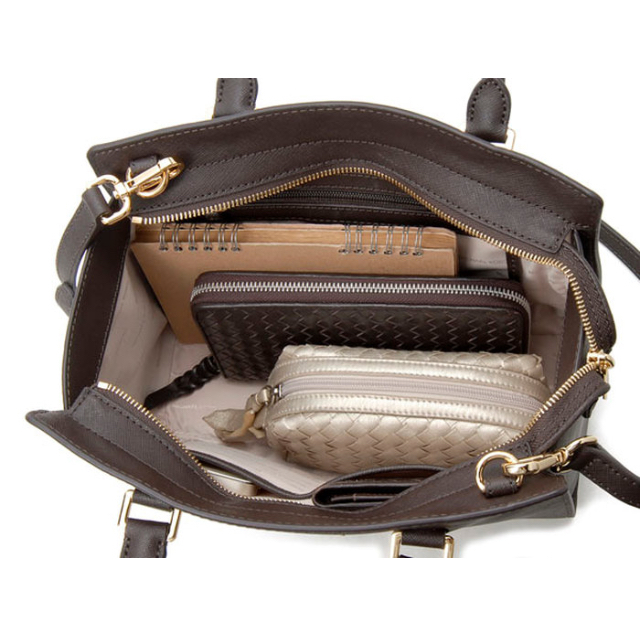 Michael Kors(マイケルコース)のMICHAEL KORSショルダーバック レディースのバッグ(ショルダーバッグ)の商品写真