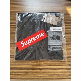 シュプリーム(Supreme)のsupreme TNF printed pocket tee(Tシャツ/カットソー(半袖/袖なし))