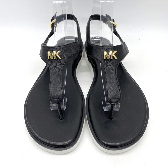 Michael Kors(マイケルコース)の〈新品）MICHAEL KORS【24.5cm】トング サンダル 黒 ブラック レディースの靴/シューズ(サンダル)の商品写真