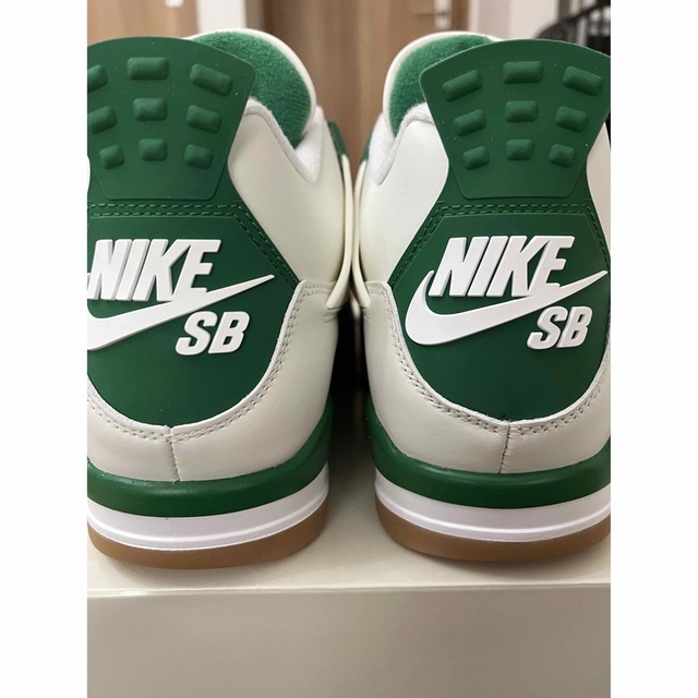 NIKE(ナイキ)のナイキ SB × エアジョーダン4 "パイングリーン" Nike SB 28cm メンズの靴/シューズ(スニーカー)の商品写真