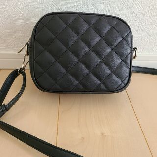 イング(INGNI)の美品 INGNI 2WAY ショルダーバッグ ウエストバッグ ブラック(ショルダーバッグ)