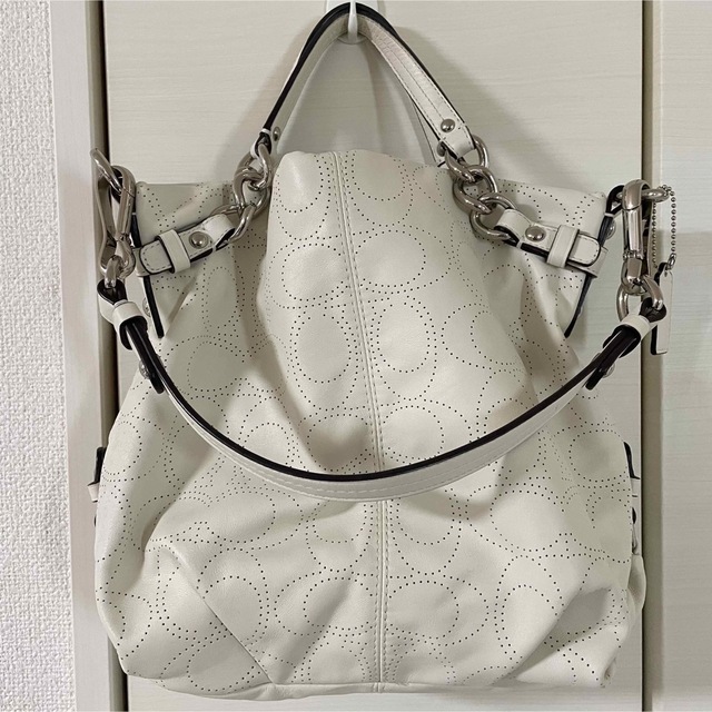 美品　COACH　コーチ　パーフォレイテッド レザー ブルッ2WAYハンドバッグ