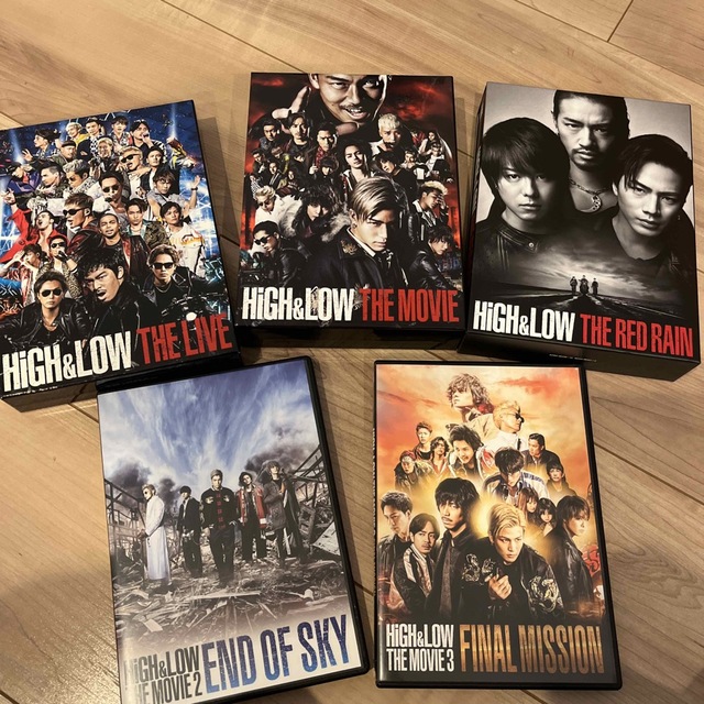 EXILE TRIBE(エグザイル トライブ)のHiGH&LOW THE MOVIE セット売り エンタメ/ホビーのDVD/ブルーレイ(日本映画)の商品写真