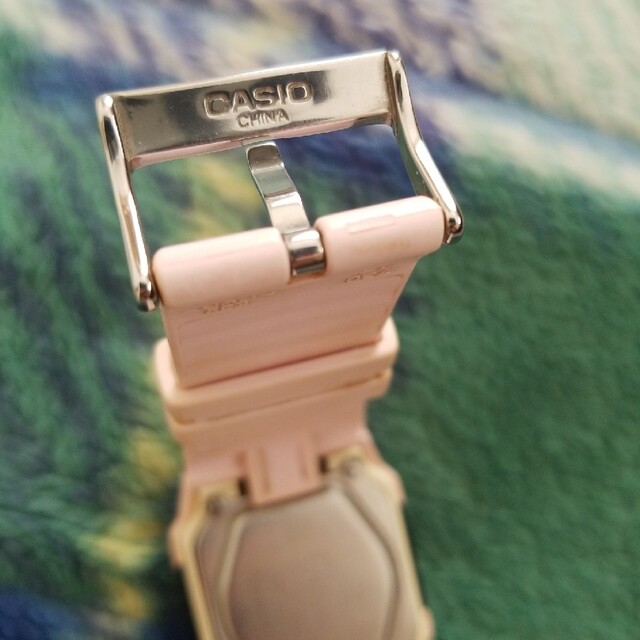 CASIO　baby-G　腕時計　電池切れ レディースのファッション小物(腕時計)の商品写真