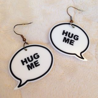 モエリー(MOERY)のモエリー Moery ピアス HUG ME(ピアス)