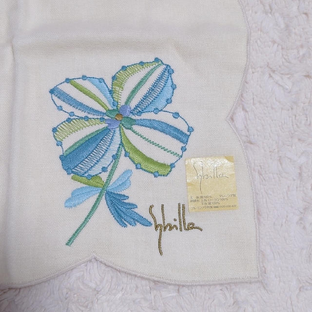 Sybilla(シビラ)の《未使用》Sybilla タオルハンカチ レディースのファッション小物(ハンカチ)の商品写真
