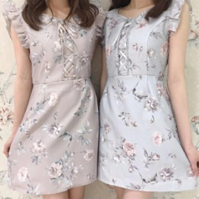 公式 evelyn エブリン ワンピース 花柄 値下げ starehegirlscentre.sc.ke