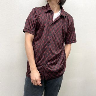 【中古】 CITY STREETS ポリエステル シャツ 半袖 ショートスリーブ 総柄 サイズ：L ブラック×レッド 古着 中古 mellow ゆうパケット対応(シャツ)