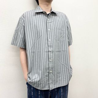 【中古】VANHEUSEN コットン×ポリ ストライプ シャツ 半袖 サイズ：XXL グレー 古着 中古 mellow ゆうパケット対応(シャツ)